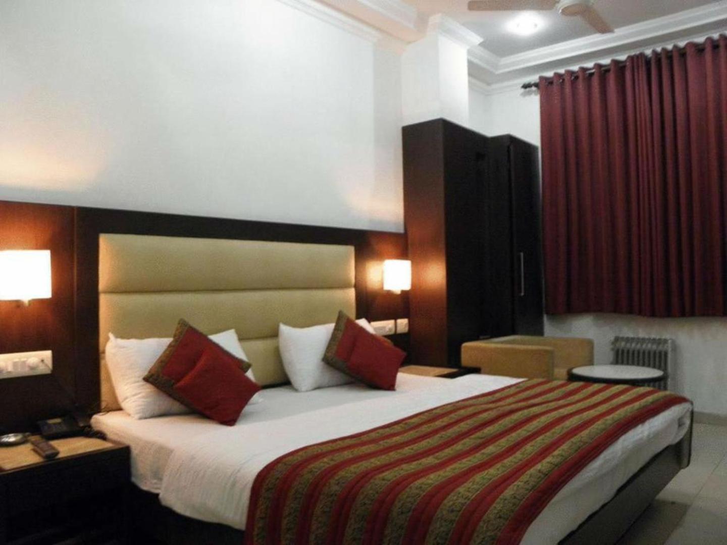 Hotel Chanchal Continental - 02 Mins From New Delhi Railway Station Exterior foto