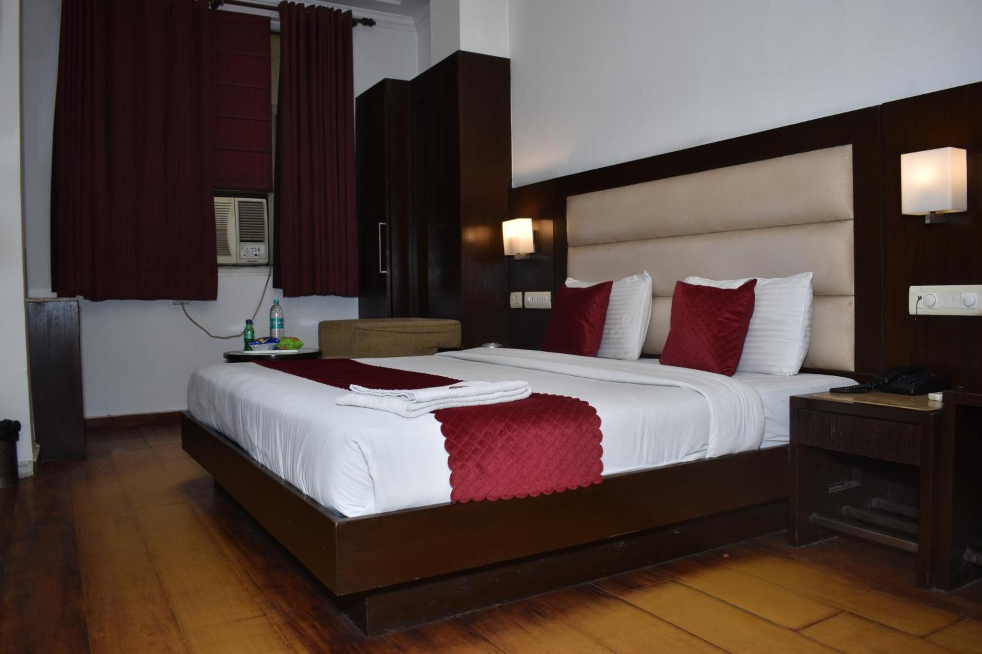 Hotel Chanchal Continental - 02 Mins From New Delhi Railway Station Exterior foto