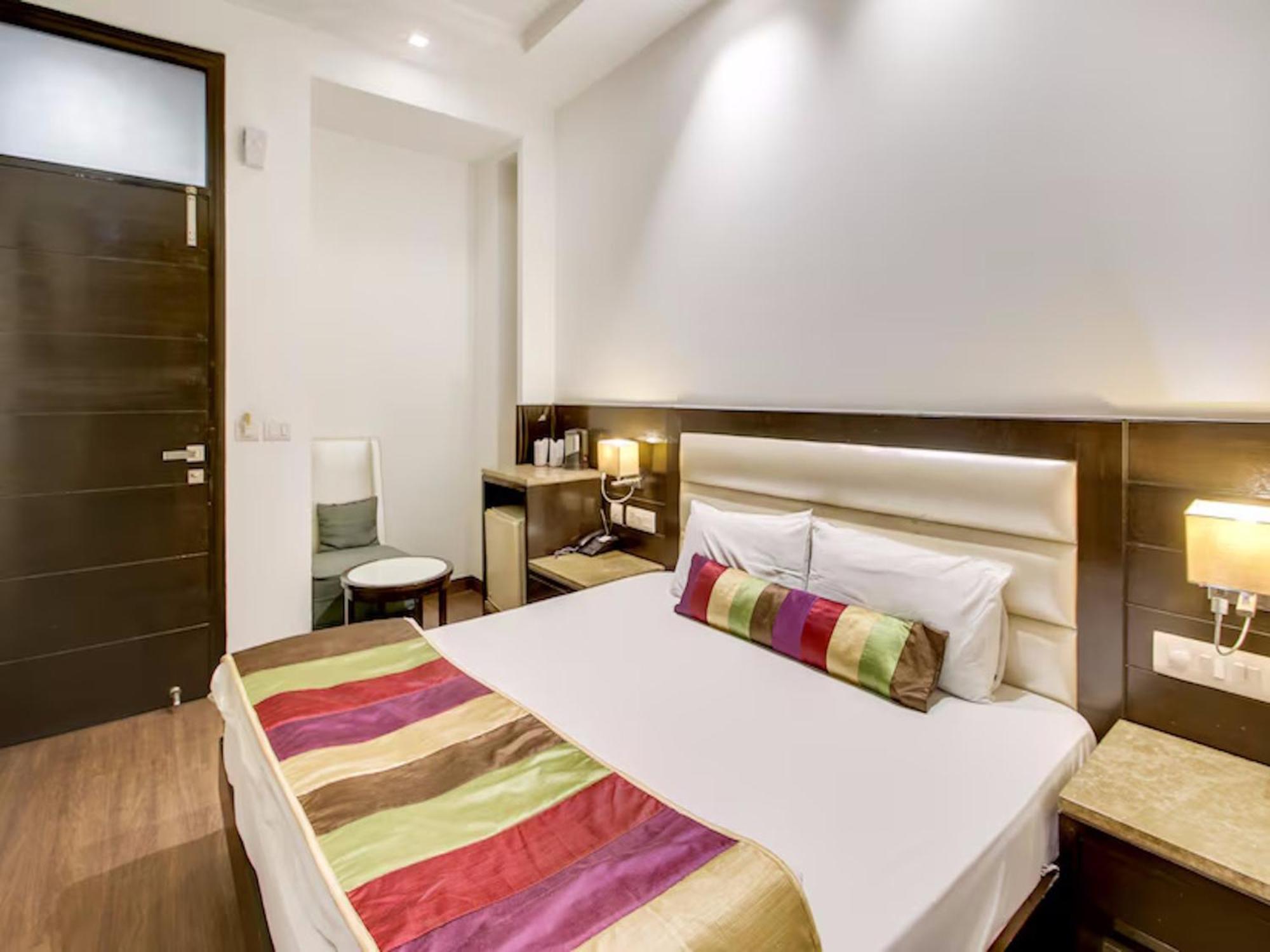 Hotel Chanchal Continental - 02 Mins From New Delhi Railway Station Exterior foto